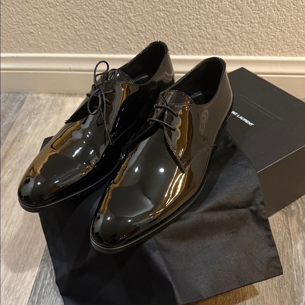Saint Laurent Men's Black Patent Leather Dress Shoes 43.5